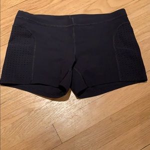 Lululemon beach to sea shorts